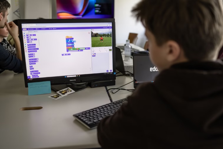 2025_Schnuppertag für Informatiker-innen_Edorex 5